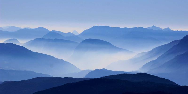 从代工到品牌：义乌外贸企业如何借力师资服务与育英科师实现品牌化出海